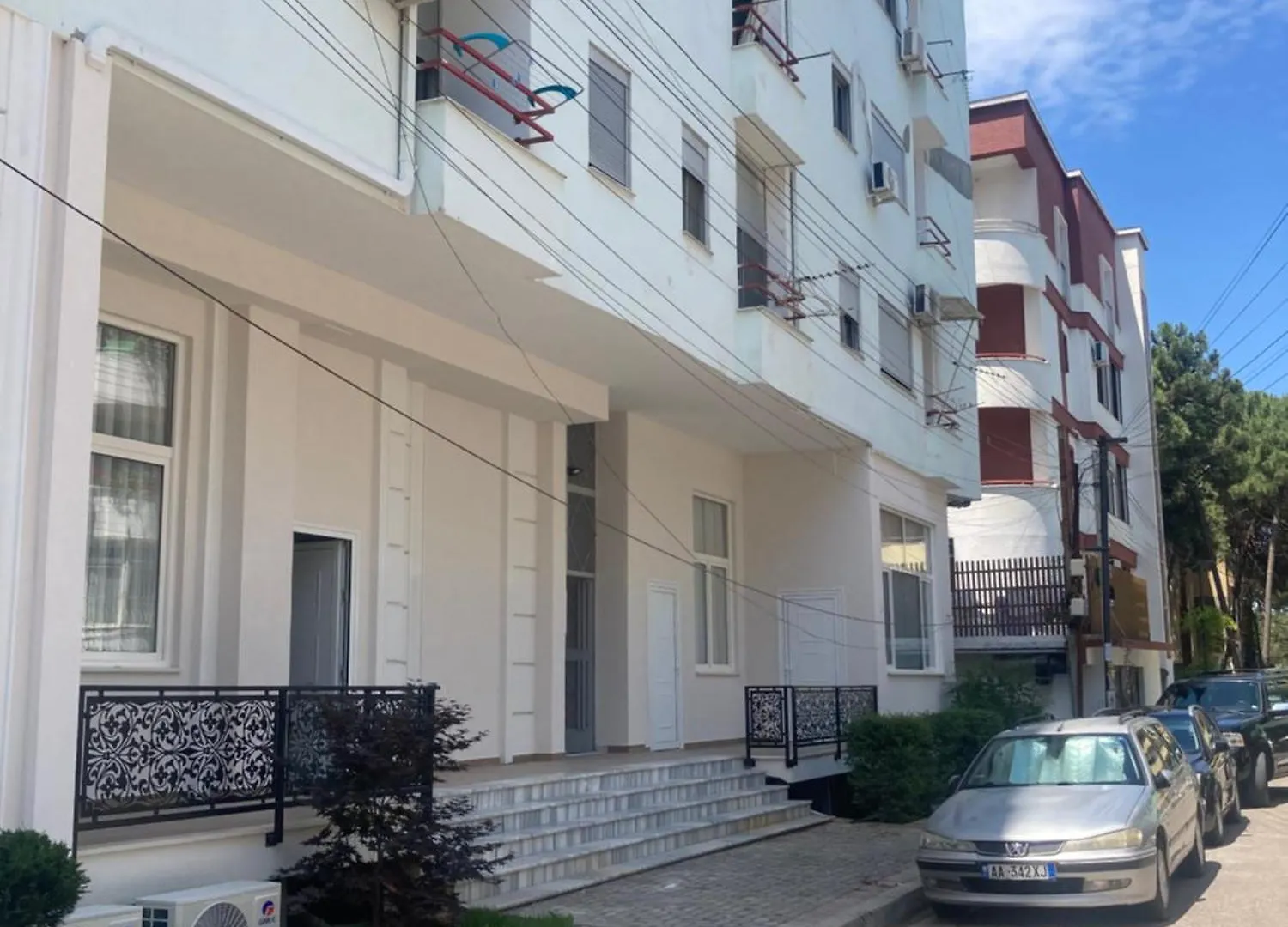 Majlinda'S Apartment دراس